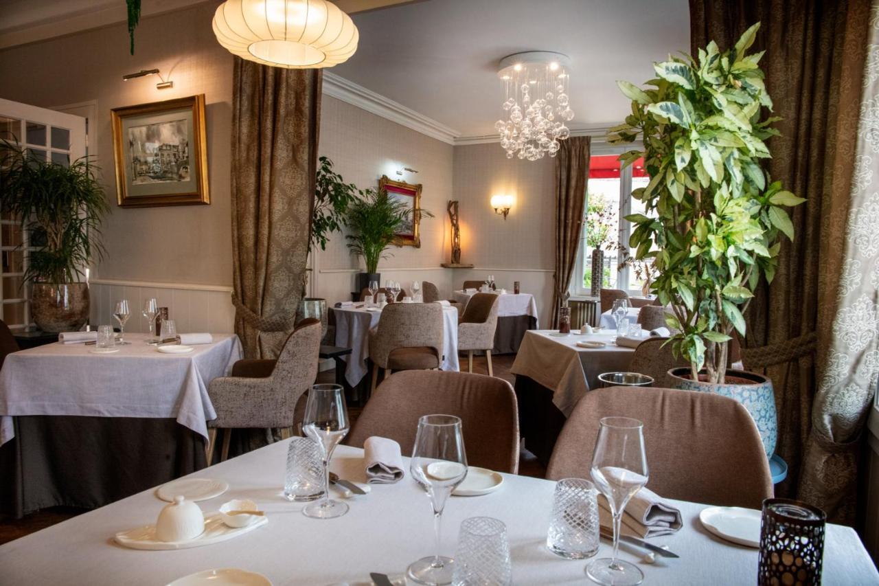 Logis Hotel La Breche - Restaurant Berthelot Amboise Exterior photo